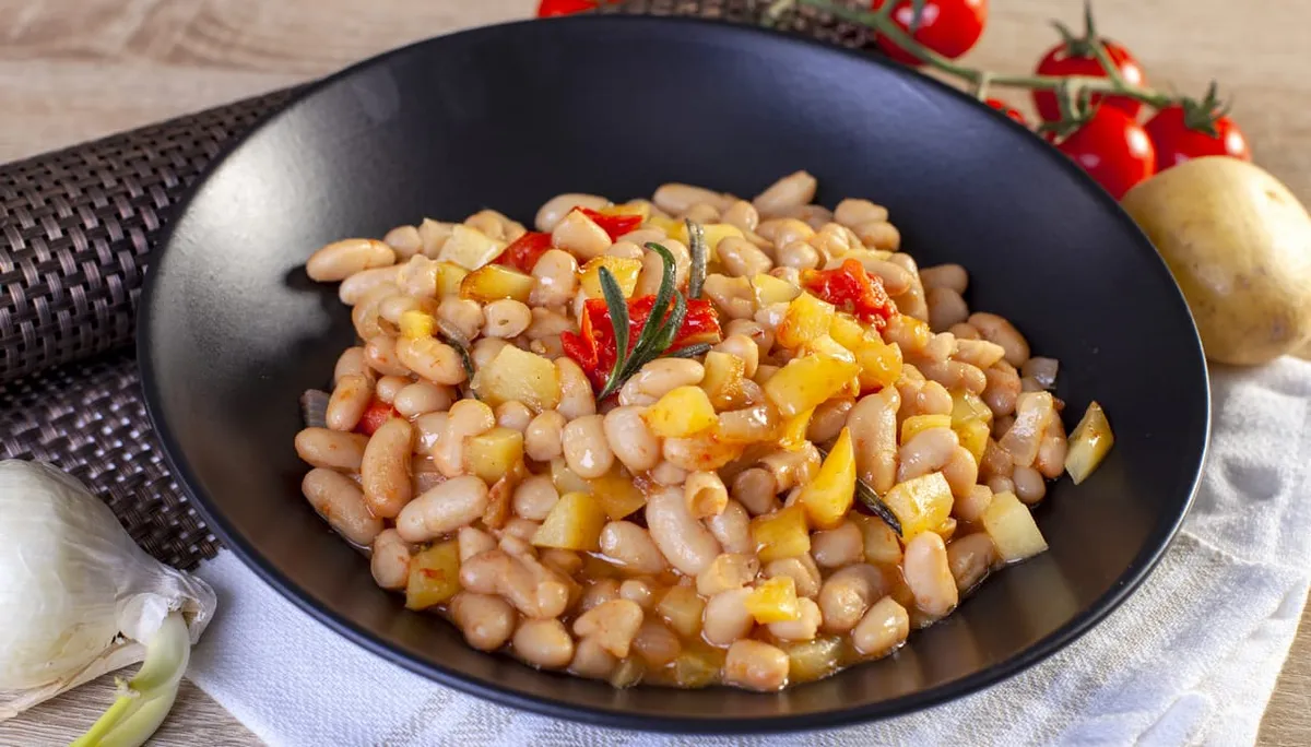 카넬리니빈 감자 샐러드