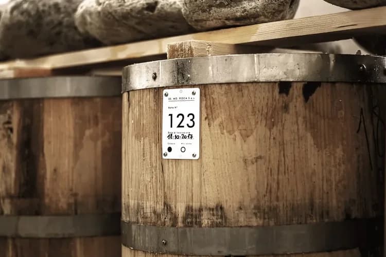 Armatore left mobile